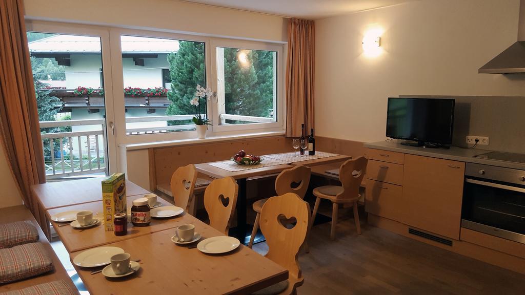 Haus Anna Hotel Längenfeld Екстериор снимка